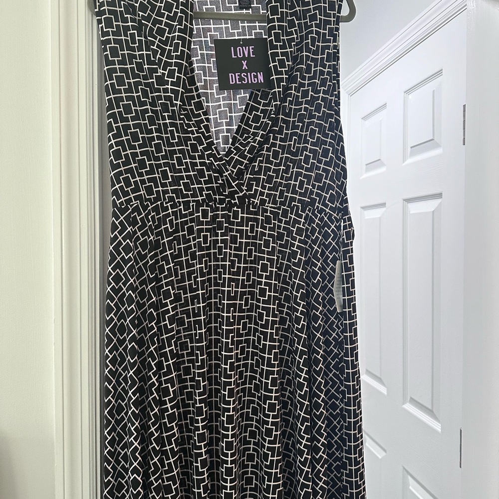 Love & Design black and white geometric dress - L